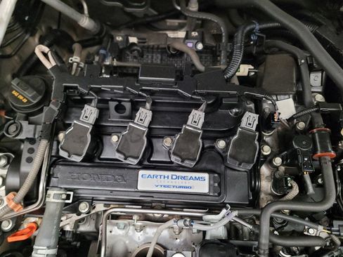 Used 2018 Honda Accord EX image 30