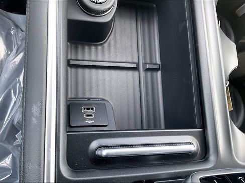 New 2026 Ford Expedition Active AWD/4WD image 21