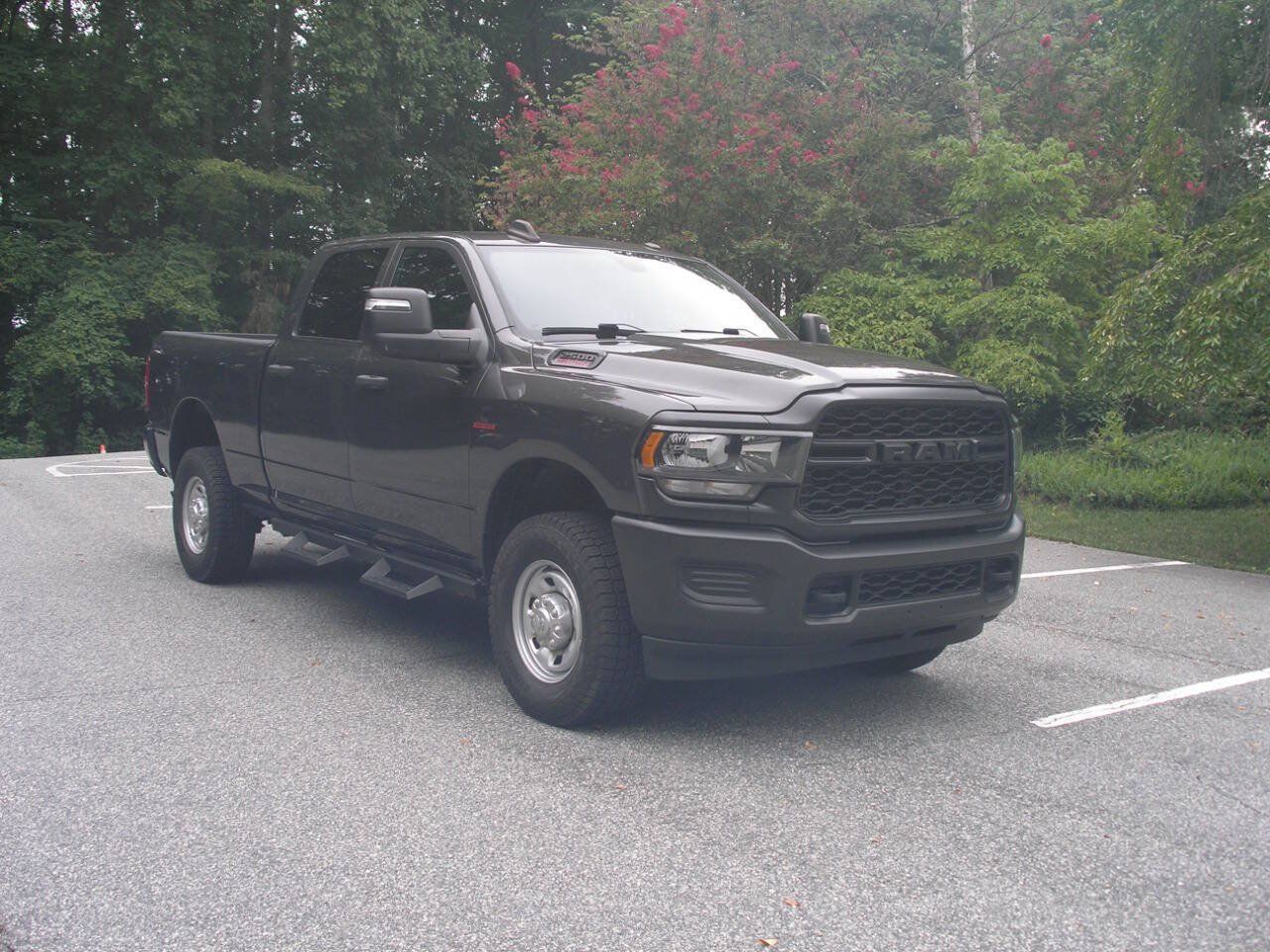 Used 2024 RAM 2500 Tradesman AWD/4WD image 1