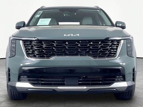 Certified 2026 Kia Sorento EX FWD image 2