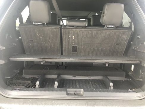 Used 2024 Toyota Sequoia Platinum image 8