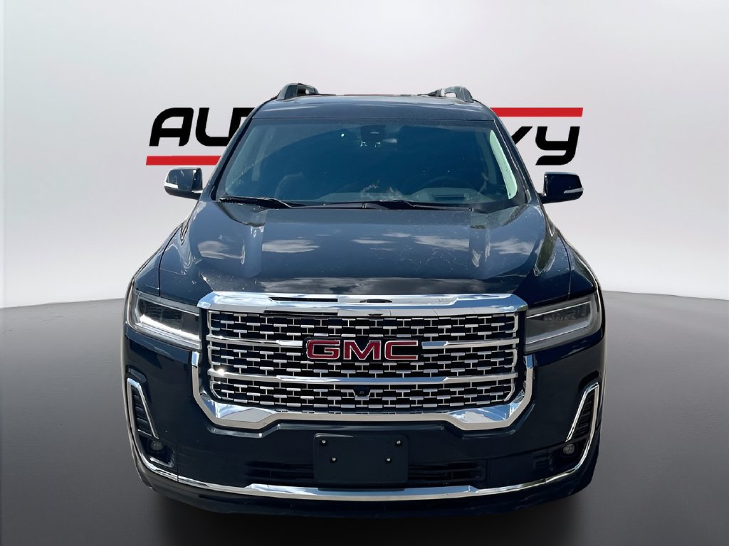 Used 2023 GMC Acadia Denali w/ Black Diamond Edition FWD image 2