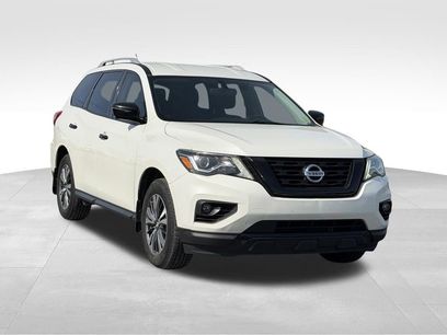 Used 2017 Nissan Pathfinder SL w/ Trailer Tow Package