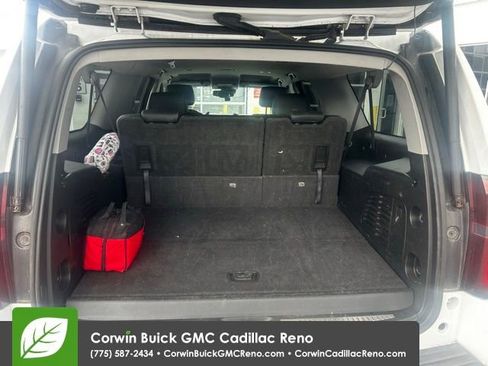 Used 2017 Chevrolet Suburban LT image 15