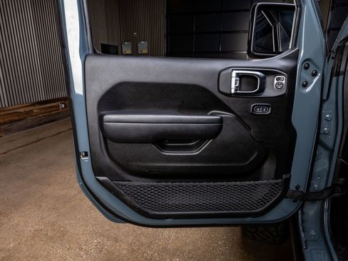 Used 2025 Jeep Gladiator Willys image 37