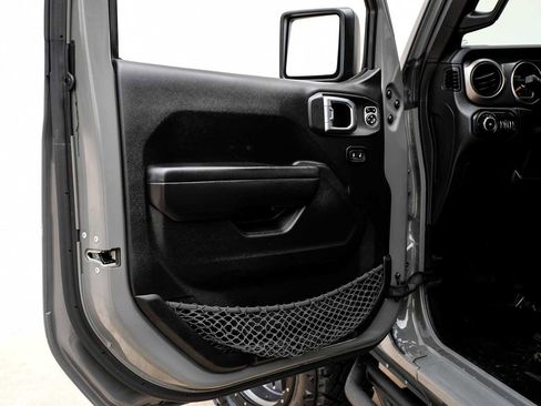 Used 2020 Jeep Wrangler Unlimited Sport S AWD/4WD image 43