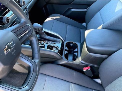 Used 2023 Chevrolet Colorado Trail Boss w/ Technology Package image 13