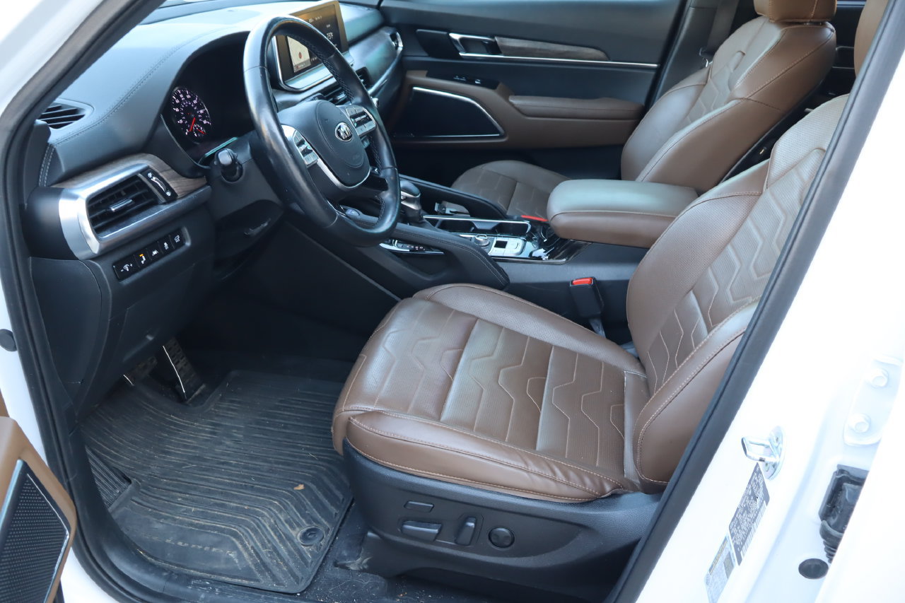 Used 2021 Kia Telluride SX w/ SX Prestige Package AWD/4WD image 16