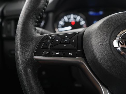 Used 2020 Nissan Rogue SV AWD/4WD image 25