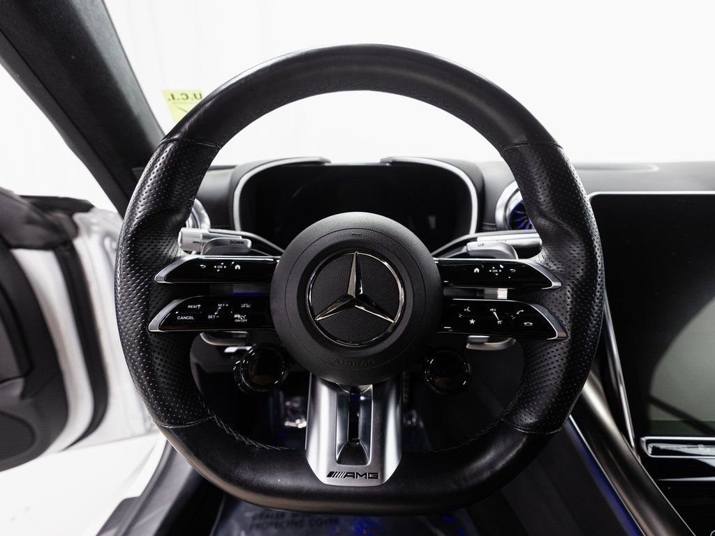 Used 2022 Mercedes-Benz SL 55 AMG 4MATIC w/ Driver Assistance Package image 13