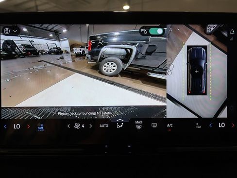 Used 2025 Ford Expedition Tremor AWD/4WD image 13