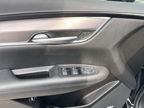 Certified 2023 Cadillac XT5 Luxury image 48