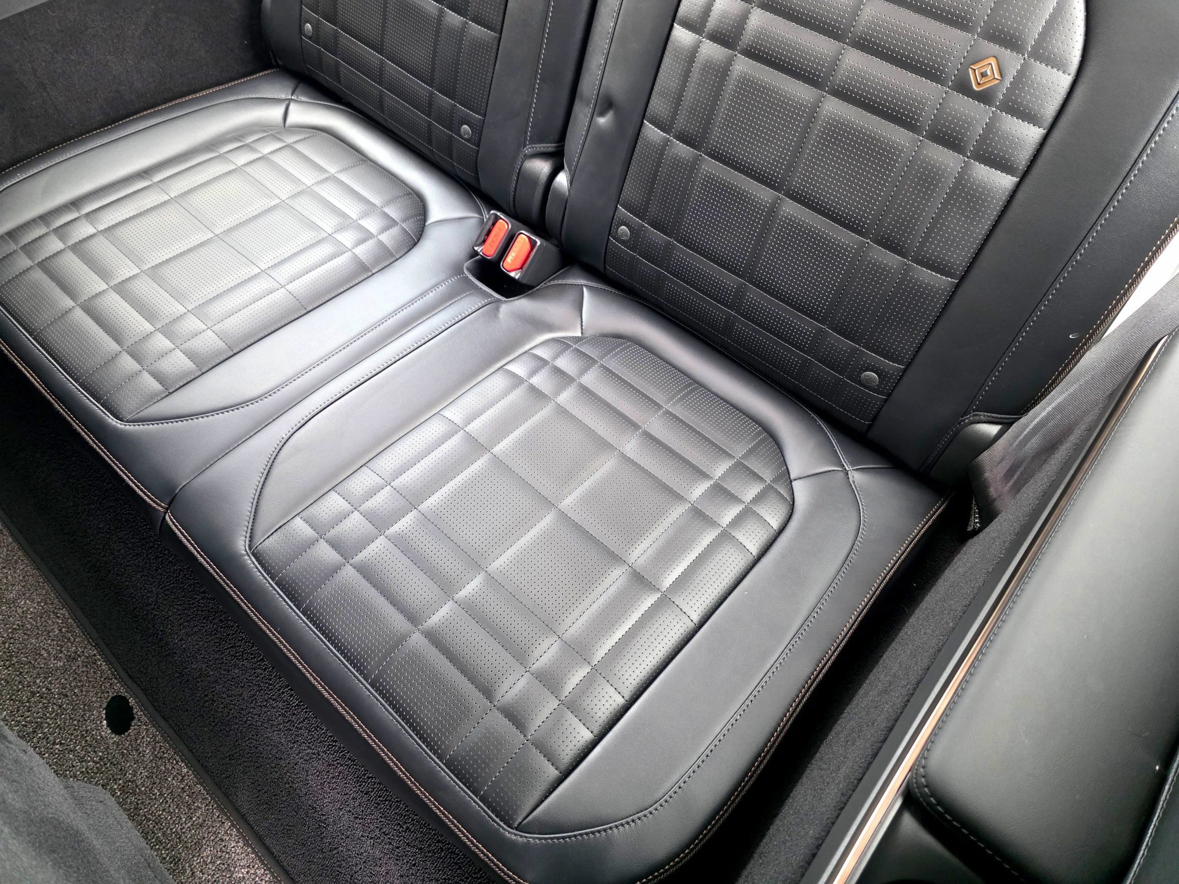 Used 2025 Rivian R1S Premium Dual AWD/4WD image 49