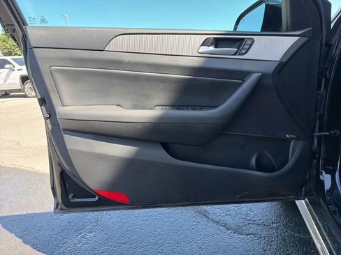 Used 2018 Hyundai Sonata Limited FWD image 7