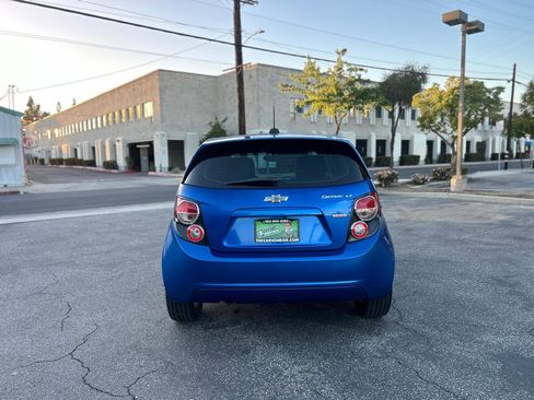 Used 2016 Chevrolet Sonic LT w/ Fun and Sun Package image 4