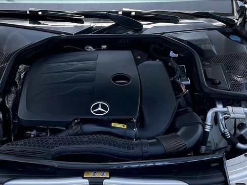 Used 2019 Mercedes-Benz C 300 4MATIC Sedan image 30