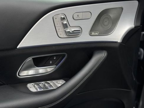 Used 2022 Mercedes-Benz GLE 350 4MATIC image 11