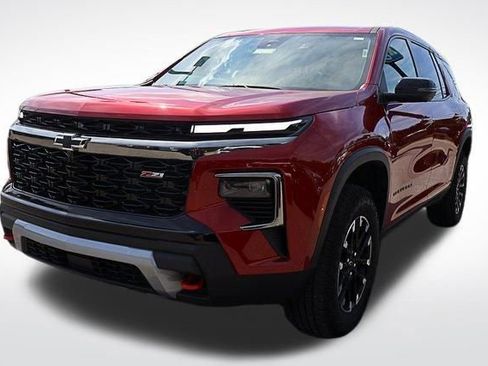 Used 2024 Chevrolet Traverse Z71 image 25