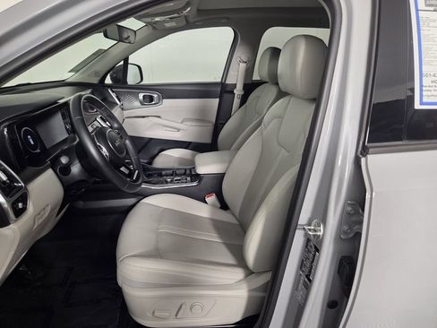 Used 2023 Kia Sorento SX FWD image 9
