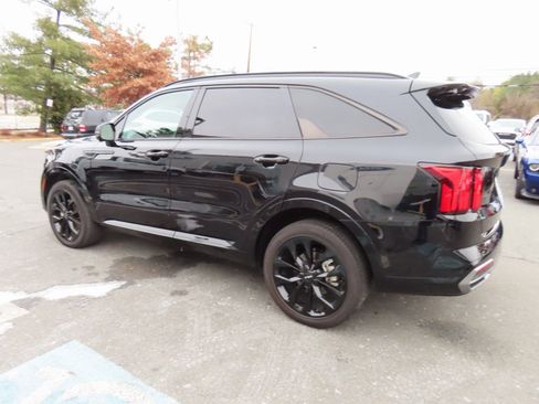 Used 2023 Kia Sorento SX image 6