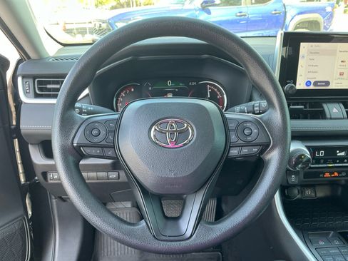 Certified 2025 Toyota RAV4 XLE w/ Convenience Package AWD/4WD image 9