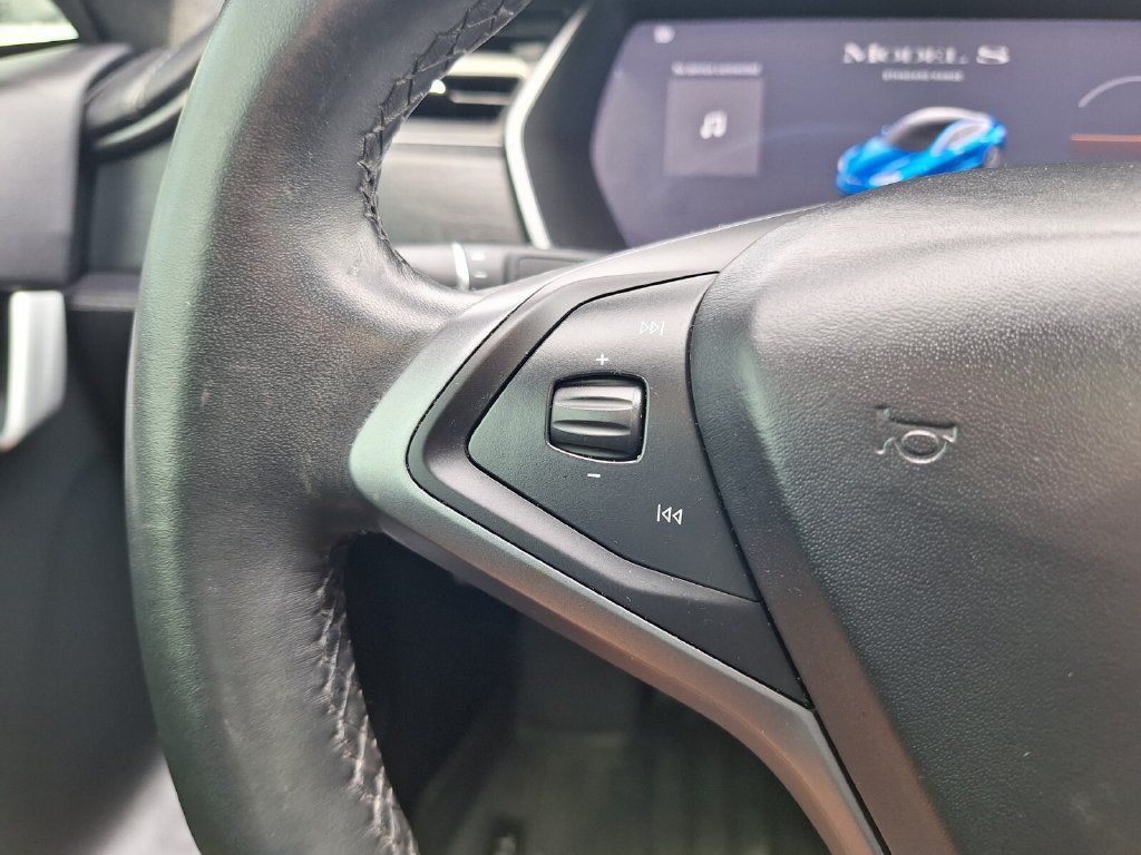 Used 2019 Tesla Model S Standard Range AWD/4WD image 18