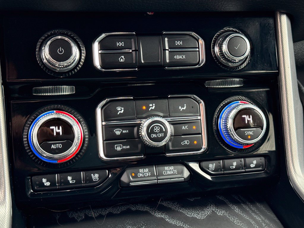 Used 2024 GMC Yukon Denali AWD/4WD image 24
