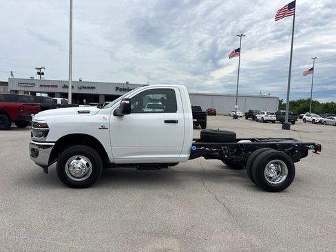 New 2026 RAM 3500 Tradesman w/ Chrome Appearance Group A AWD/4WD image 12