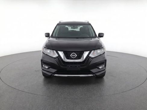 Used 2018 Nissan Rogue SV w/ Sun & Sound Touring Package AWD/4WD image 5