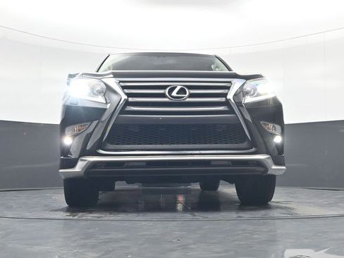 Used 2018 Lexus GX 460 Premium image 18