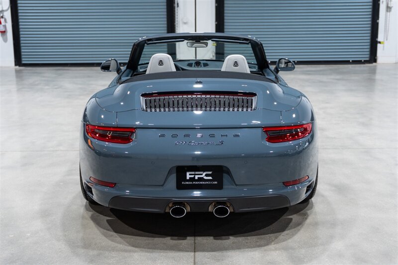 Used 2017 Porsche 911 Carrera S RWD image 5