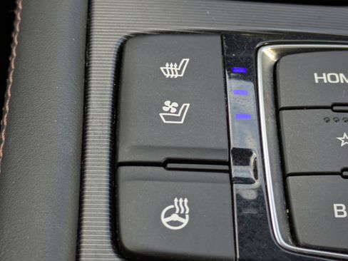 Used 2020 Genesis G80 3.3T Sport image 29