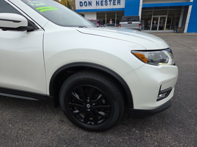 Used 2018 Nissan Rogue SV FWD image 10