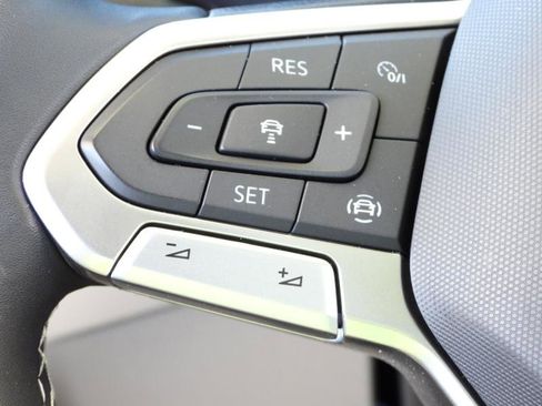 Used 2023 Volkswagen Atlas SE w/ Technology Package w/ Panoramic Sunroof Package image 83