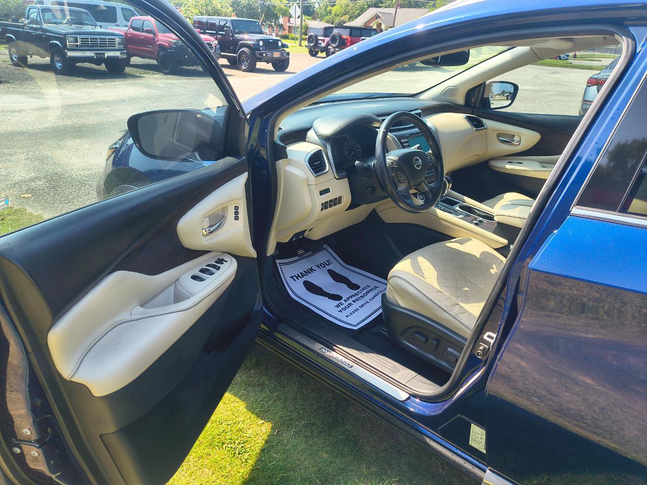 Used 2020 Nissan Murano Platinum w/ Cargo Package FWD image 15