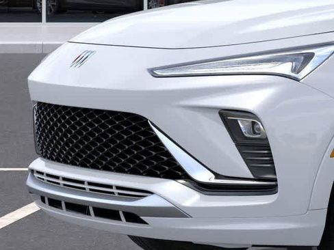 New 2026 Buick Envista Avenir image 13