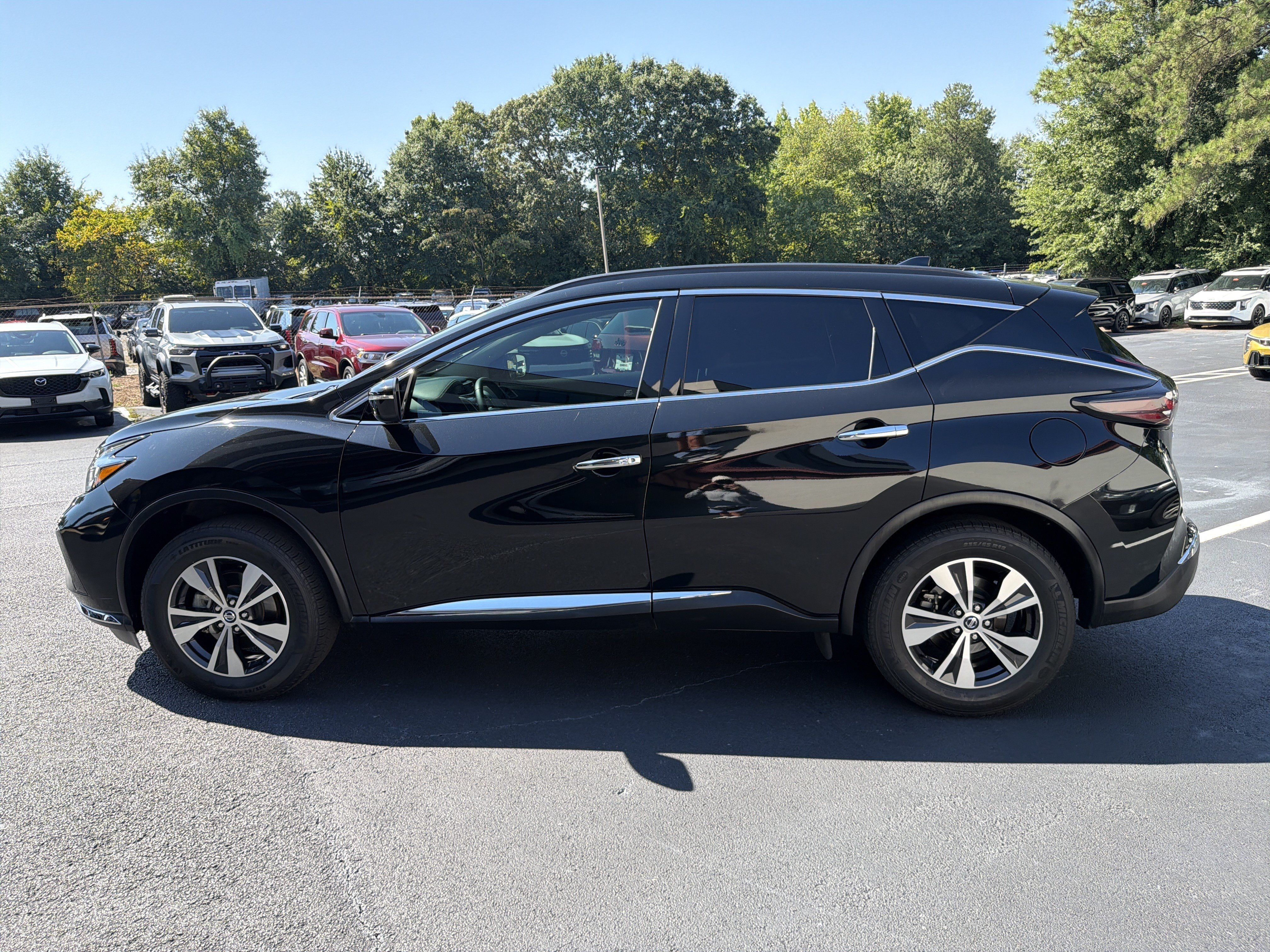 Used 2019 Nissan Murano SV FWD image 4