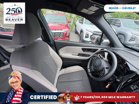 Used 2025 Subaru Forester AWD/4WD image 26