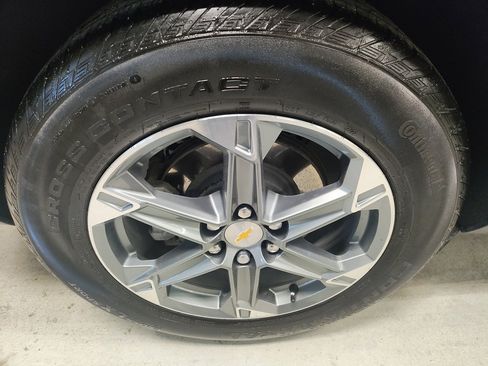 Used 2023 Chevrolet Blazer LT image 3