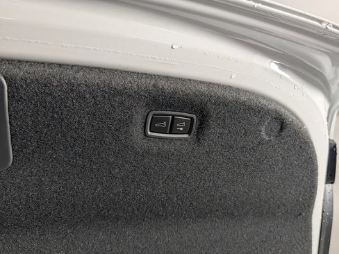 New 2026 Porsche Taycan AWD/4WD image 18