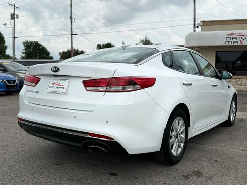 Used 2018 Kia Optima LX FWD image 4