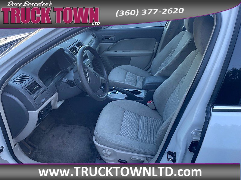 Used 2010 Ford Fusion SE FWD image 9