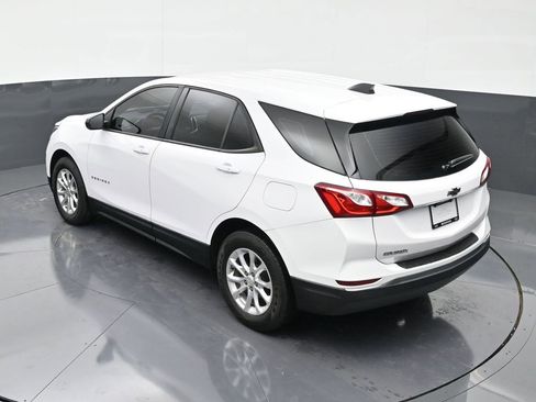 Used 2018 Chevrolet Equinox LS image 14