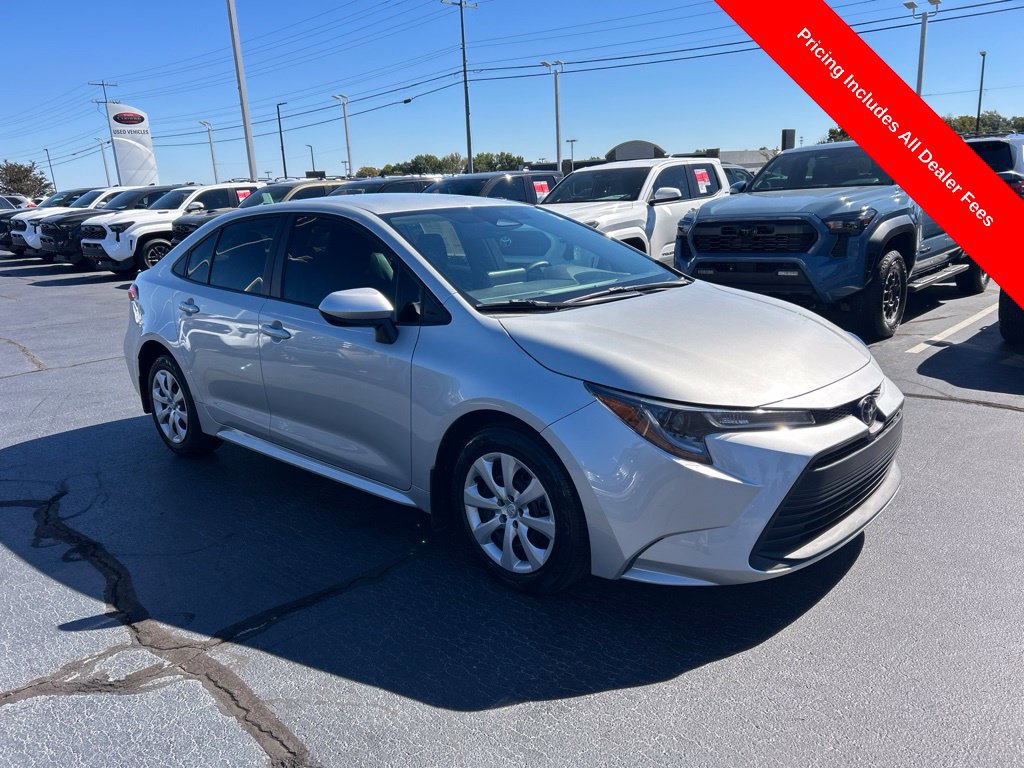 Used 2024 Toyota Corolla LE FWD image 21