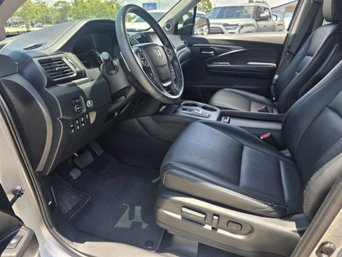 Used 2023 Honda Ridgeline RTL-E image 11