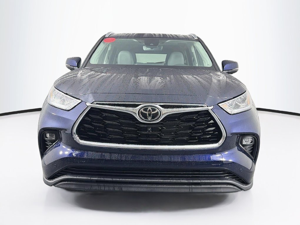 New 2026 Toyota Highlander Limited AWD/4WD image 2