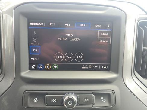 Used 2025 Chevrolet Silverado 2500 W/T w/ WT Convenience Package AWD/4WD image 17