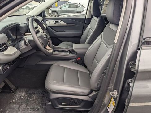 New 2026 Ford Explorer Active w/ Active Comfort Package image 9