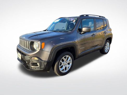 Used 2018 Jeep Renegade Latitude AWD/4WD image 8