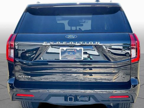 Certified 2025 Ford Expedition Active RWD image 5